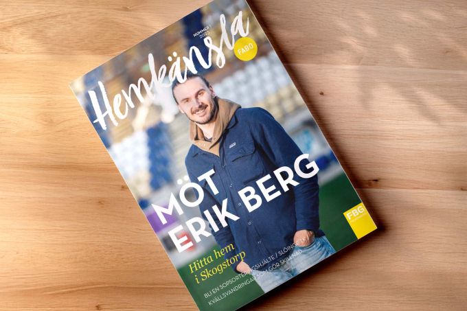 Tidningen Hemkänsla ligger på ett bord